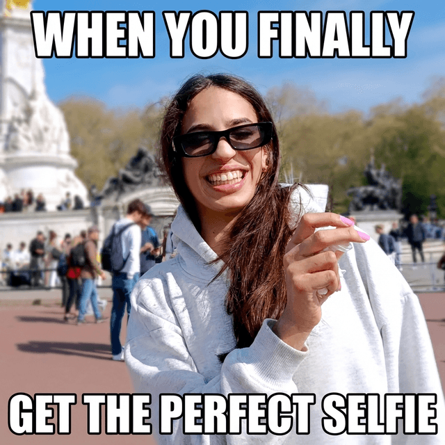 Meme Style - AI prompt preview