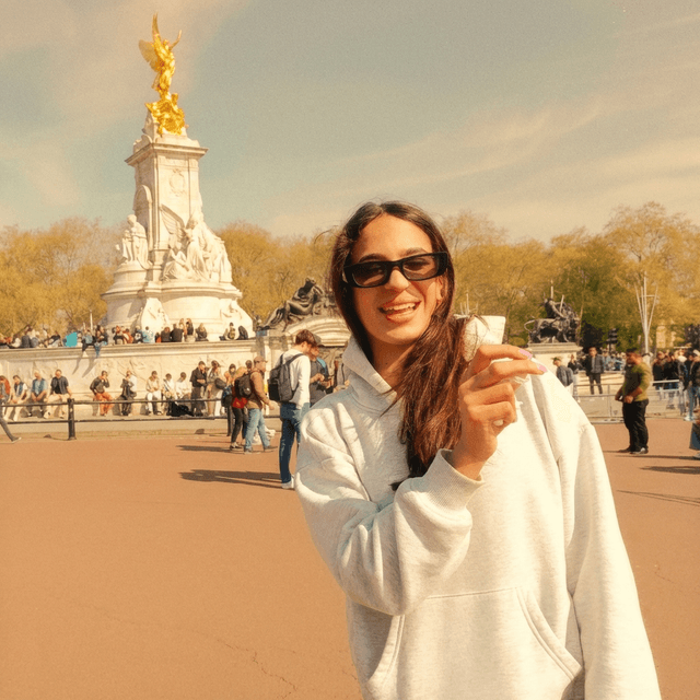 1970s Film Photography - AI prompt preview